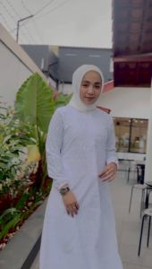 Gamis Haji/Umrah Wanita Gamis Putih Katun Paris Elegant