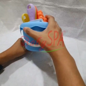 [𝐒𝐆 𝐒𝐞𝐥𝐥𝐞𝐫] BabySPA Kids Beach Sand Toy Set – 8PCS Sand Bucket & Accessories