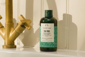 The Body Shop Tea Tree Skin Clearing Face Wash 400ml