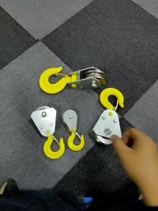 Lifting Pulley Block Towing Wheel With Hook For Winch Alloy Steel Electric Hoist Block Load-bearing Capacity 1000 kg