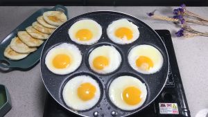 High Quality 7 Holes Frying Cooking Pan Non-stick Eggs Pan Cake Round Mold Household Kitchen Fry pan Household Kitchen Cookware 4 Holes Non-Stick Egg Pancake Steak Pan Cooking Egg Ham Pans Breakfast Maker Cookware