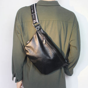 กระเป๋าสะพายข้างหนังแบบลำลองสำหรับผู้ชาย กระเป๋าคาดหน้าอกแบบลำลอง กระเป๋าสะพายข้างทรงฮิปฮอป กระเป๋าใส่โน้ตบุ๊กขนาด 11 นิ้ว