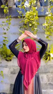 HIJAB HOODIE HUKAY BAHAN CERUTY BABYDOLL BY AYYUBY