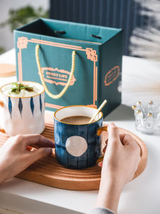 Japanese Style Ceramic Mugs Large Capacity Handheld Cups with Lid Heat Resistant Couples Gift Box Vintage Geometric Pattern
