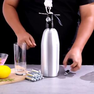 Botol Pembuat Soda Shiphon: Membuat Soda Dengan Cepat & Mudah
