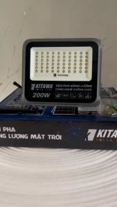 Đèn Pha Năng Lượng Mặt Trời Chống Chói 200W KITAWA - DP19.200