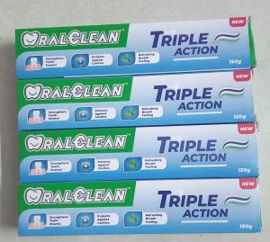 Kem đánh răng OralClean Triple Action 150g