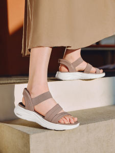 Skechers | Dép Nâng Đế Dày Dễ Mang