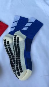 BELI 2 LEBIH MURAH!! Kaos Kaki Olahraga Futsal Sepak Bola Antislip Monstre Grip Type B Kaos Kaki Futsal Sepakbola Pria Wanita nyaman Cepat kering Sport