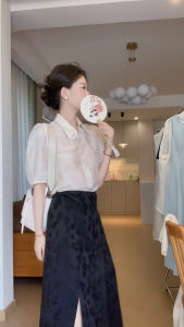 ชุดกระโปรงสั้นสไตล์จีนใหม่สำหรับผู้หญิง ชุดเสื้อสองชิ้น ฤดูร้อน 2025 ขนาดเล็ก สัมผัสระดับไฮเอนด์ เสื้อผ้าทำงาน