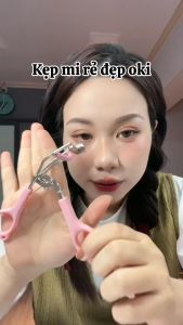 UKISS Dụng Cụ Uốn Lông Mi Kèm Đệm Thay Thế Tiện Dụng