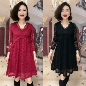 Spring 2024 Fashion V-neck Lace Slimming Base Layer Dress Womens Mid-life Mom Casual Chic Long Sleeve Midi Dress