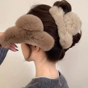 Oversized Plush Winter Clips For Thick Hair | Back-Of-The-Head Bun Styles | Soft And Warm Rabbit Fur Hair Accessories For Women