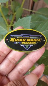 Emblem Sangkar Kicau Mania