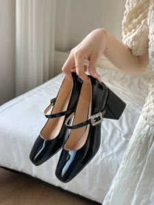 Wide and Plus Size Women Shoes 5cm Wide