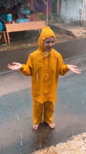 Raincoat Jas Hujan Wanita / Jas Hujan Pria / Jas Hujan Setelan / Jas Hujan Motor Set Baju Celana