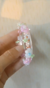 Vòng Tay Hoa Pastel Cho Bé Gái – Handmade Dễ Thương Như Công Chúa!