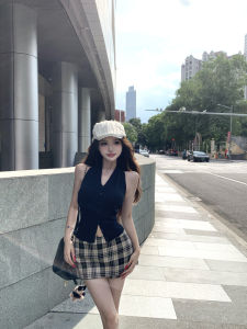 GUZILIAN | ชุดสองชิ้นคอวีแขนกุดลายสก็อตเซ็กซี่สำหรับผู้หญิงในช่วงฤดูร้อน ชุดกระโปรงสั้นเข้ารูปสไตล์เกาหลี ชุดทำงานสไตล์เกาหลี