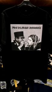 Kaos PRIA DILARANG BERCERITA by MarkasKaos.id / Kaos Kata Kata / Kaos Keren / Kaos Distro Premium / Kaos Pekerja Keras / Kaos Pria Cod