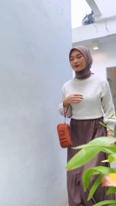 Pouch Loly By Biru Tsabita X Elite bisa cod bayar ditempat