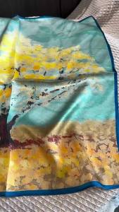 New High-end Luxury Printed Scarf for Women Silk Scarf Spring and Summer Wrapped Headscarf Neck Headband Handbag Accessories