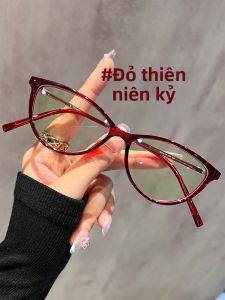 Chuming | Kính Mát Hình Mắt Mèo Màu Đỏ Nét Cổ Điển Siêu Nhẹ Titan