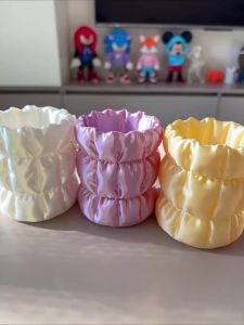 {YY30} Plastic Makeup Brush Holder With Cute Bow Large Capacity Perfect For Vanity Daily Makeup Storage Travel Use