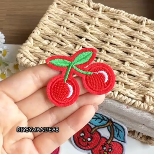 DIY ตัวปักตกแต่ง ขนปุย น่ารัก เชอร์รี่ สำหรับงานฝีมือ เย็บติดเสื้อ ตกแต่งเสื้อผ้า กระเป๋า งาน Craft และ อื่นๆ