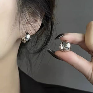 Elegant Silver Waterdrop Earrings Versatile Minimalist Design Fashionable Luxury Jewelry Durable Alloy Material