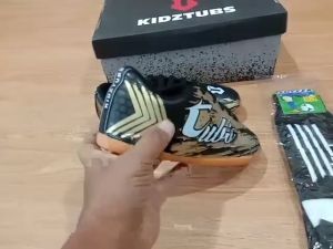 KIDZTUBS Sepatu Futsal Anak Laki Laki Perempuan Usia 2 - 5 6 - 10 Tahun PAUD TK SD Nomor Size 28 29 30 31 32 33 34 35 36 37-KIDZTUBS 1724102924