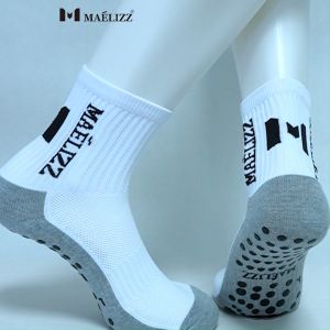 Maelizz ถุงเท้าฟุตบอล ปลาหมึก9(รุ่นใหม่) ถุงเท้ากีฬา กันลื่น เพิ่มความหนาพื้นถุงเท้าและระบายอากาศ ใส่ได้ทั้งหญิงและชาย ใส่สบาย ระบายอากาศดี พร้อมส่ง FPA M71