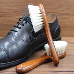 แปรงแต่งรองเท้าทรงกลมขนสัตว์แท้ Pure Wool แปรงขัดรองเท้าไม้ Buke แปรงขัดรองเท้าขนสัตว์นุ่มไม่ทำลายผิว แปรงขัดรองเท้าแบบอเนกประสงค์