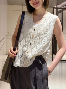 BINKAFENNY | เสื้อกั๊กแขนกุดคอวีสีขาวสไตล์ฝรั่งเศสสำหรับผู้หญิงในช่วงฤดูร้อน เสื้อตัวบนคอวีสุดเก๋ไก๋และหรูหรา