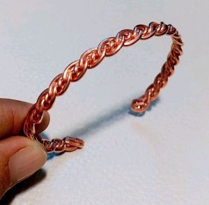 กำไลทองแดง(Lakhovsky coil)ลายถัก4เส้นผลิตจากลวดทองแดงแท้YAZAKIมีขนาดให้เลือกสวมใส่ได้ทั้งชาย-หญิง