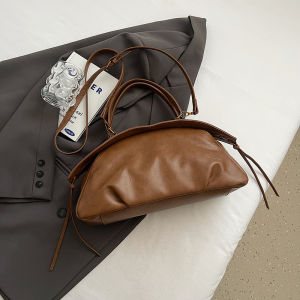 กระเป๋าสะพายข้างหนัง PU สไตล์ย้อนยุคสำหรับผู้หญิง กระเป๋าสะพายข้างสุดเก๋ กระเป๋าถือแฟชั่นฤดูใบไม้ร่วง กระเป๋าสะพายข้างอเนกประสงค์