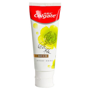 Colgate | Kem Đánh Răng Làm Mát Aroma Kiểm Soát Vôi Mép