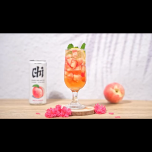 CHI Forest Sparkling Water Bebas White Peach 480ml - Minuman Soda Rasa Persik