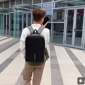 กระเป๋าผู้ชาย กระเป๋าเป้ สะพายหลัง ใบใหญ่บิ๊กบึ้ม แฟชั่นเกาหลี จุของได้เยอะ