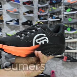 SEPATU PRIA DAN WANITA HITAM SEPATU SPORT TERBARU SNEAKERS OLAHRAGA SEKOLAH KERJA SANTAI JOGGING LARI RUNNING SEPATU COUPLE