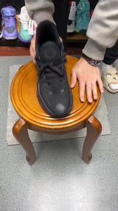 XUNDD Men's Basketball Shoe: Anti-slip & Breathable Sports Training Sneakers