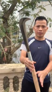 dao chặt cây phát cây được làm từ nhíp đỏ ô tô nguyên khối sắc bén và bền đẹp giá tận xưởng