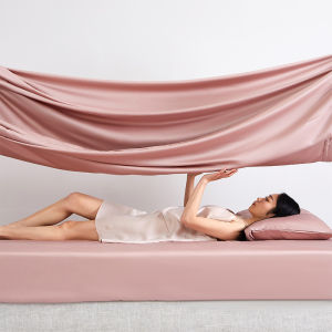 MISU | Anti-slip Icy Silk Fitted Sheet