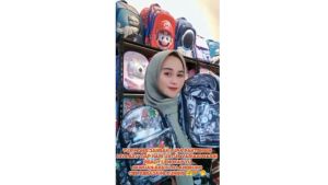 BGC Tas Ransel Sekolah Anak TK Tas Mobil Anti Air On The Road Tas Anak Karakter Kartun Bus- Merah