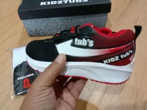 KIDZTUBS Sepatu Sekolah Anak Paket Komplit Sepatu Sekolah + Tas Sekolah + Kaos Kaki Size 28 29 30 31 32 33 34 35 36 37 TUBS1935021925