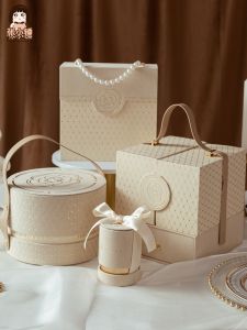 Tea Olive Flower Handheld Gift Box Wedding Maid of Honor Candy Box Jewelry Packaging Box Souvenir Box French Style Cardboard