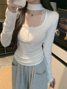 เสื้อยืดคอวีผ้าขนแกะหนาสำหรับผู้หญิงในฤดูหนาวปี 2024 เสื้อตัวบนคอวีลายลูกไม้เปิดหลังแขนยาวทรงเข้ารูปสไตล์เกาหลี