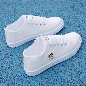 Spring Summer 2024 Womens Canvas Sneakers Breathable Flat Bottom Student Shoes Versatile Trendy Board Shoes Casual Fashion