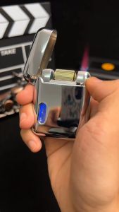 Bật lửa sạc điện dùng ga bạc bóng M902 fullbox