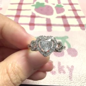 Huitan Heart Women Ring Simple Style Romantic Wedding Engagement Inlaid Bright Cubic Zirconia Accessories Lady Trendy Jewelry