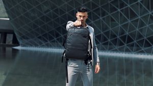 B00350 Tas Arctic Hunter Pria Ransel Laptop 17\" USB Expandable RFID